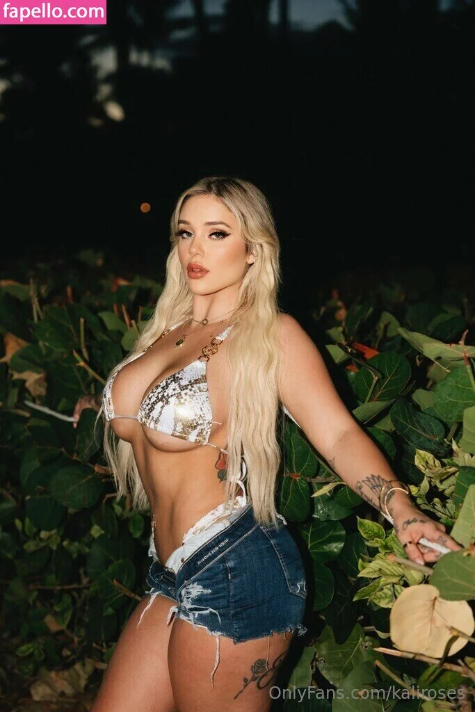Kali Roses Onlyfans Photo Gallery 