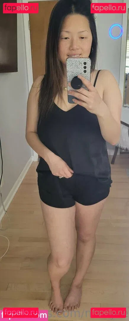 missjeeyungfree Onlyfans Photo Gallery 