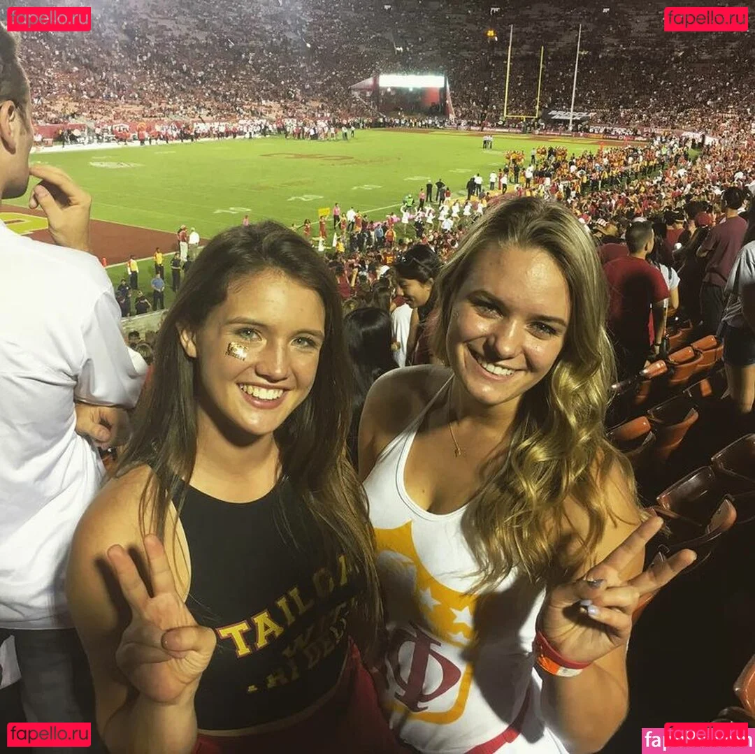 Leighton Wilson Onlyfans Photo Gallery 