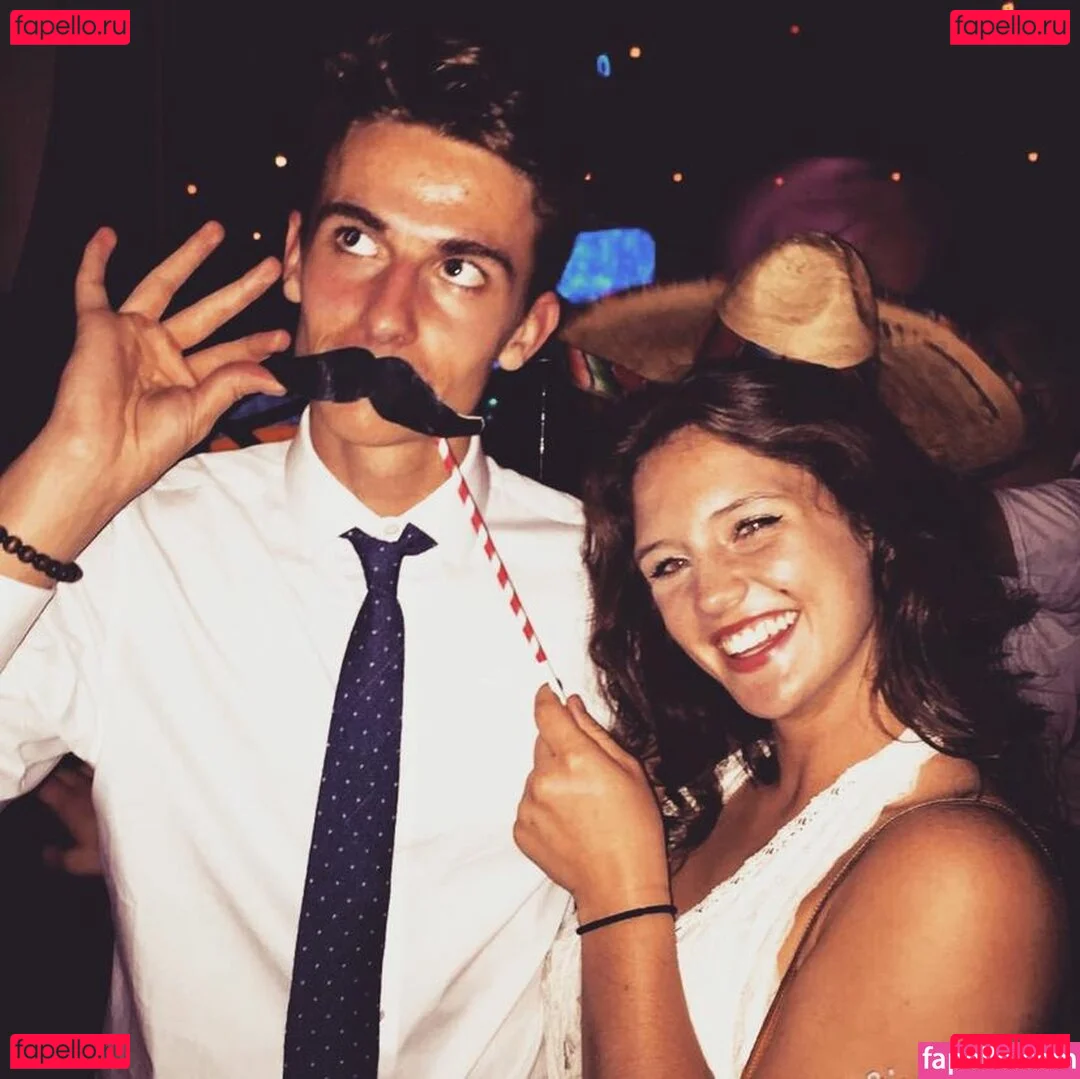 Leighton Wilson Onlyfans Photo Gallery 