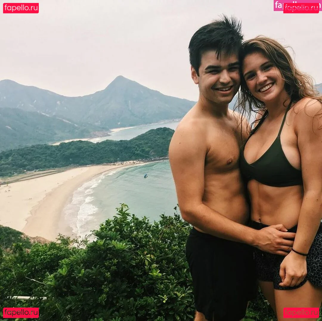 Leighton Wilson Onlyfans Photo Gallery 