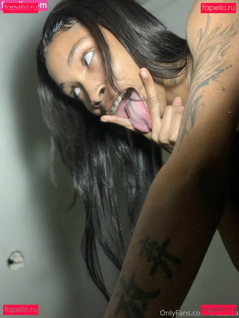 prettyfaceslimm Onlyfans Photo Gallery 