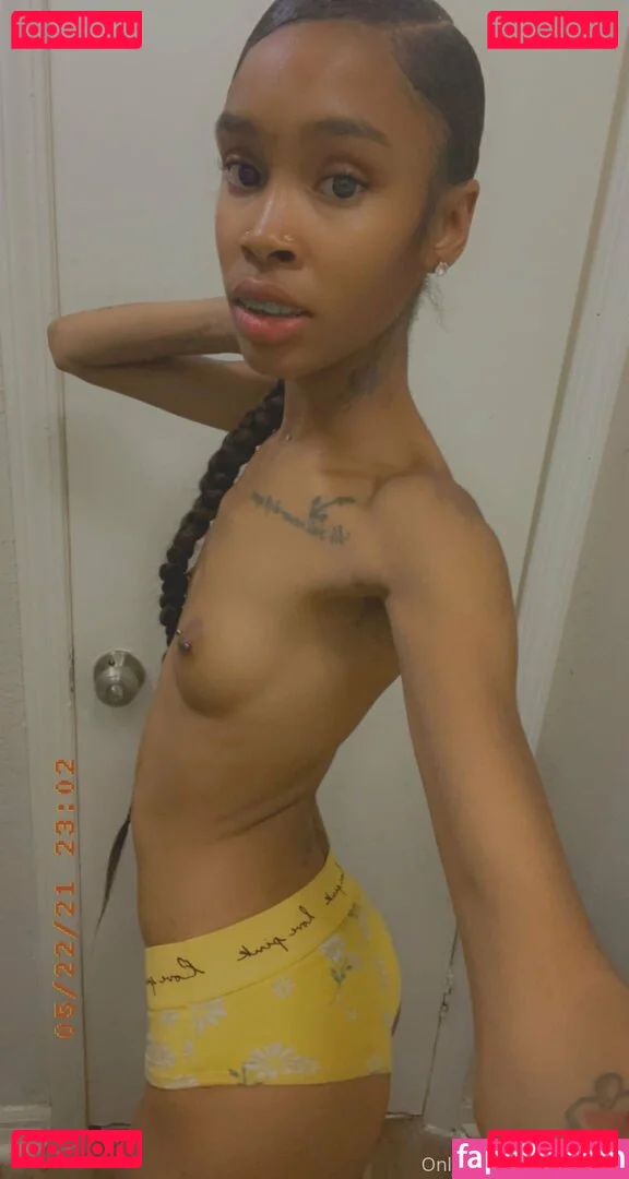 prettyfaceslimm Onlyfans Photo Gallery 