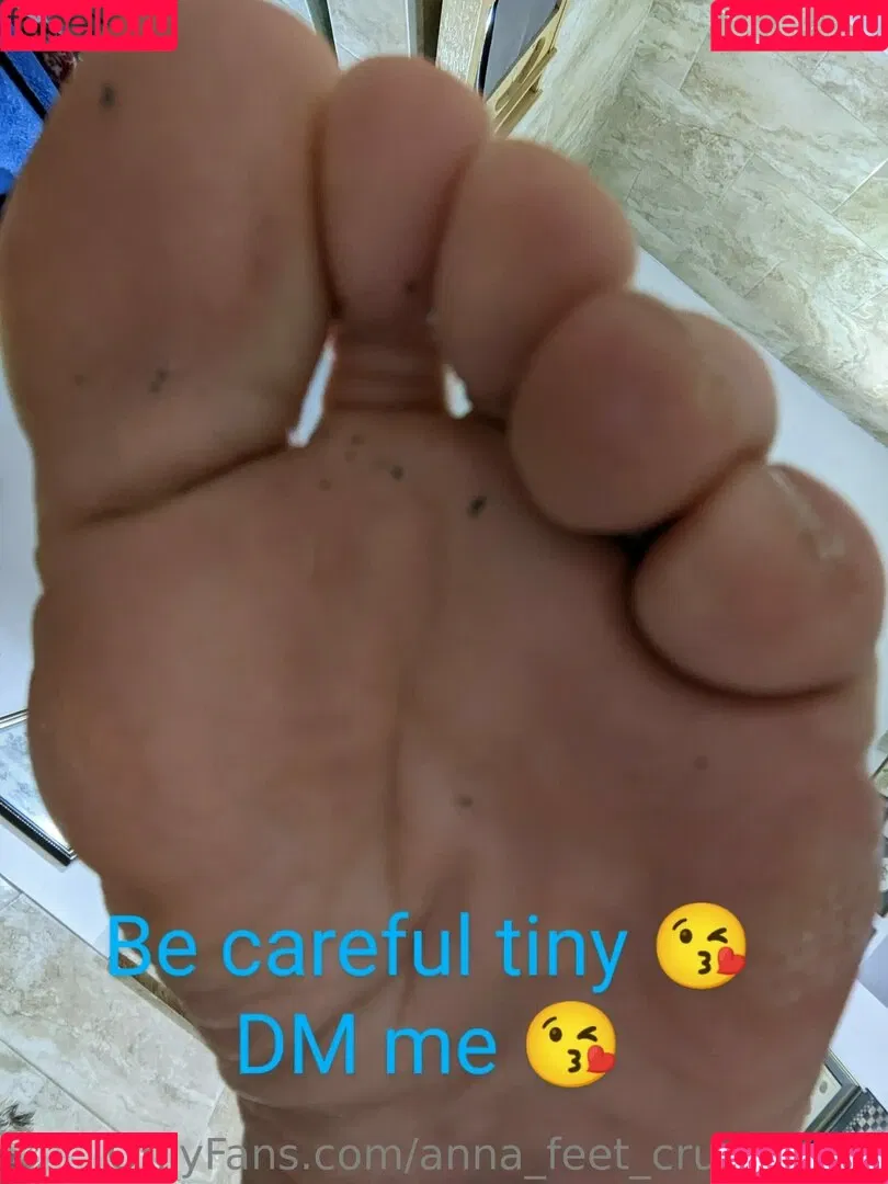 anna_feet_crush_vore Onlyfans Photo Gallery 