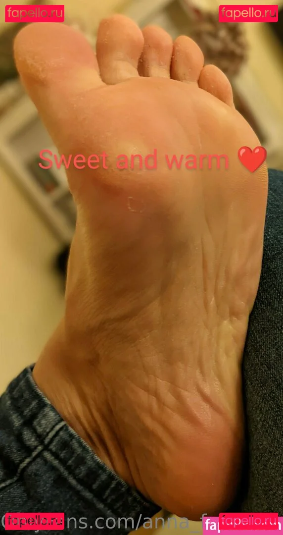 anna_feet_crush_vore Onlyfans Photo Gallery 