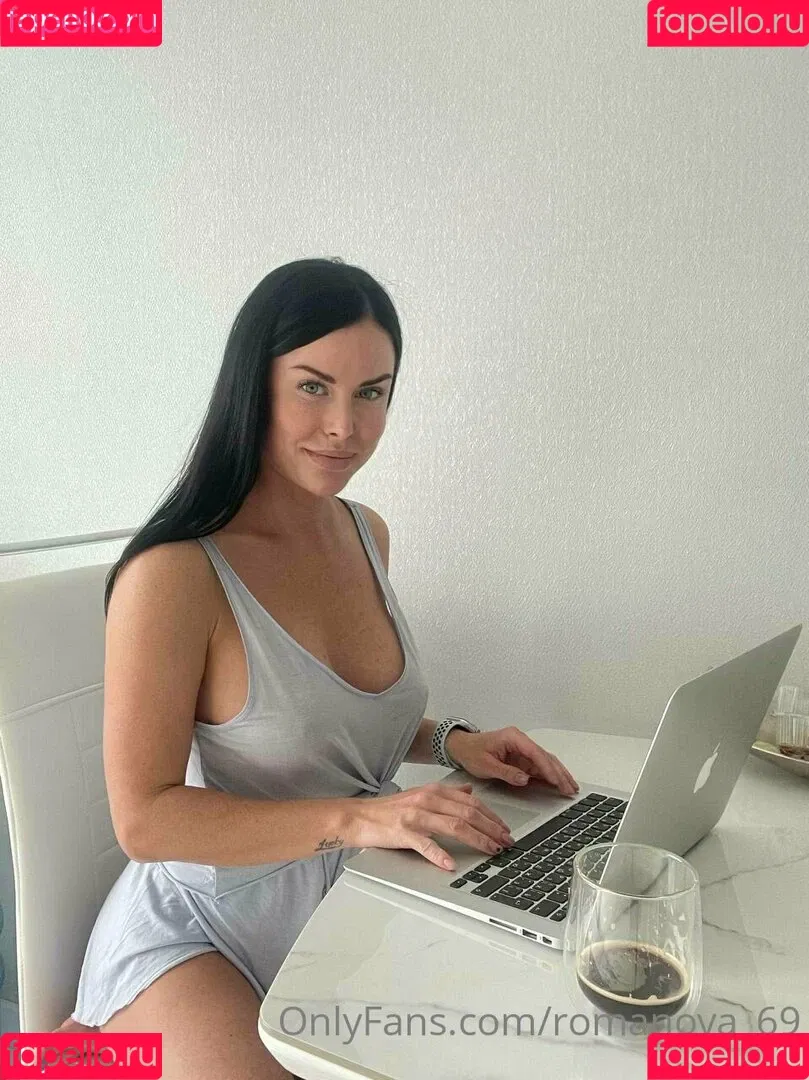 romanova_69 Onlyfans Photo Gallery 