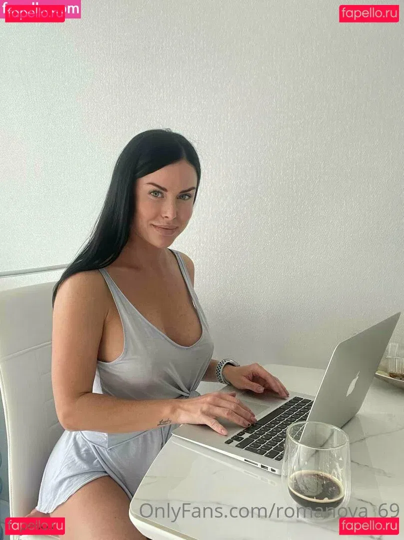 romanova_69 Onlyfans Photo Gallery 