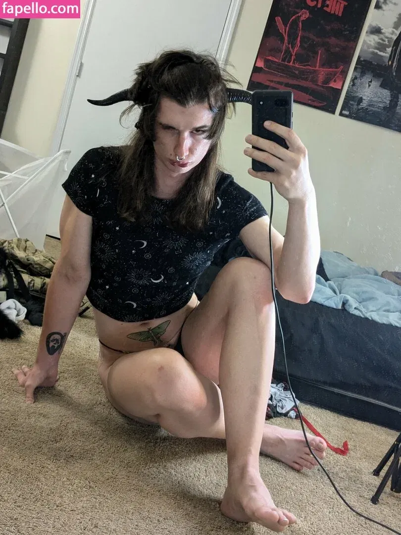 Punkskinwalker Onlyfans Photo Gallery 