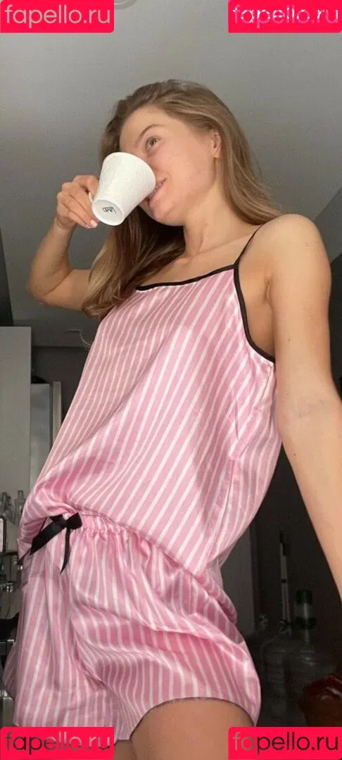 Lizi Asmr Onlyfans Photo Gallery 