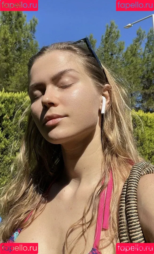 Lizi Asmr Onlyfans Photo Gallery 