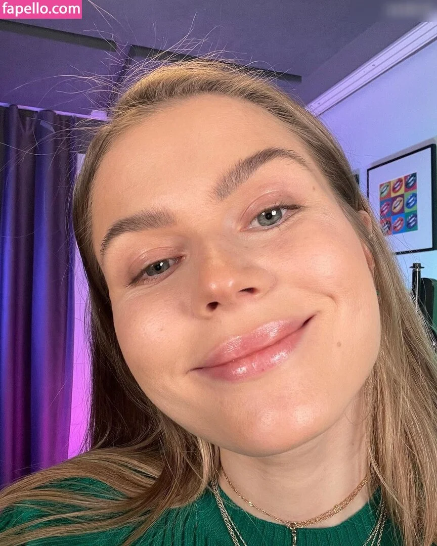 Lizi Asmr Onlyfans Photo Gallery 