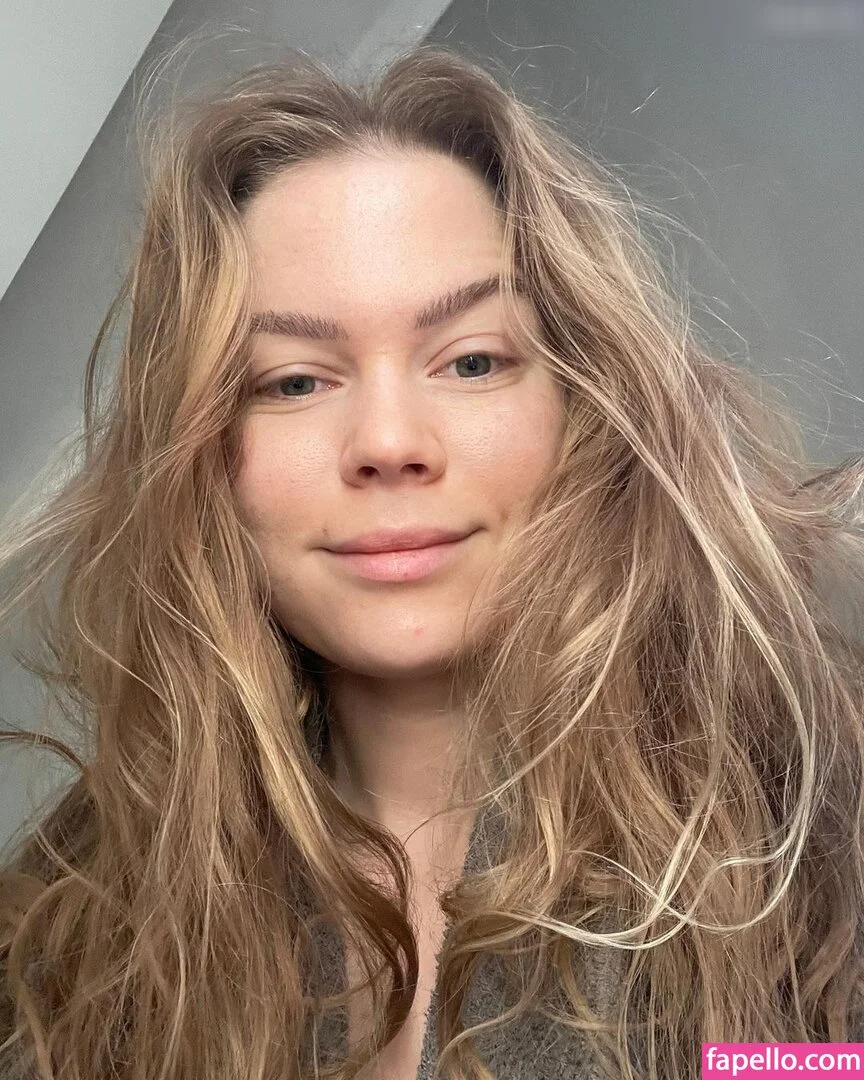 Lizi Asmr Onlyfans Photo Gallery 