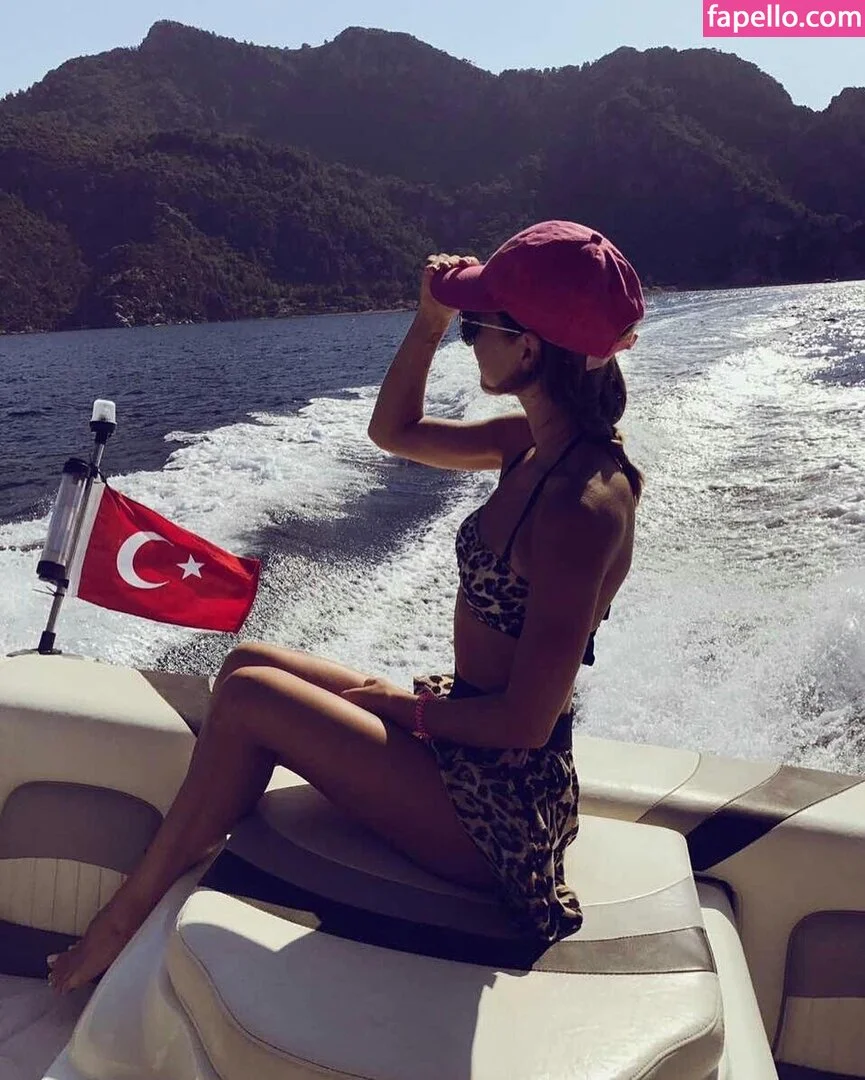 Lizi Asmr Onlyfans Photo Gallery 