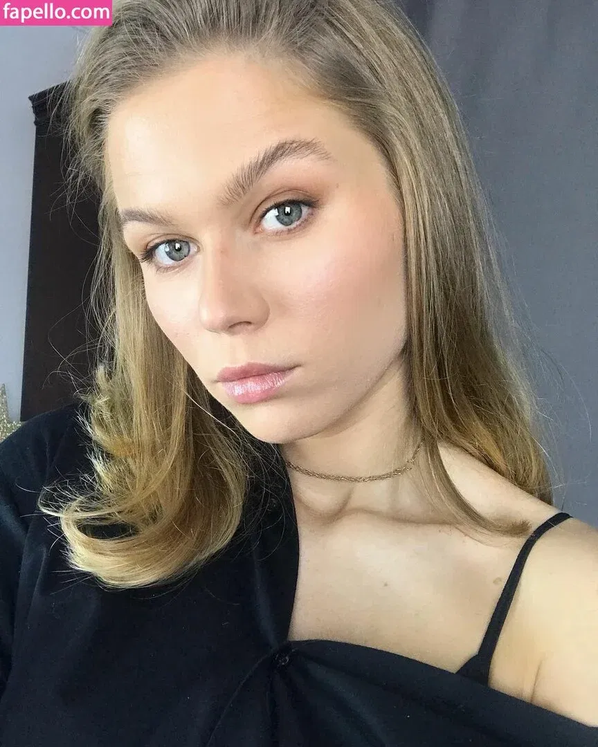 Lizi Asmr Onlyfans Photo Gallery 