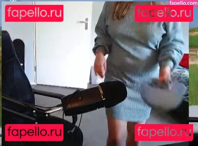 lauraa Onlyfans Photo Gallery 