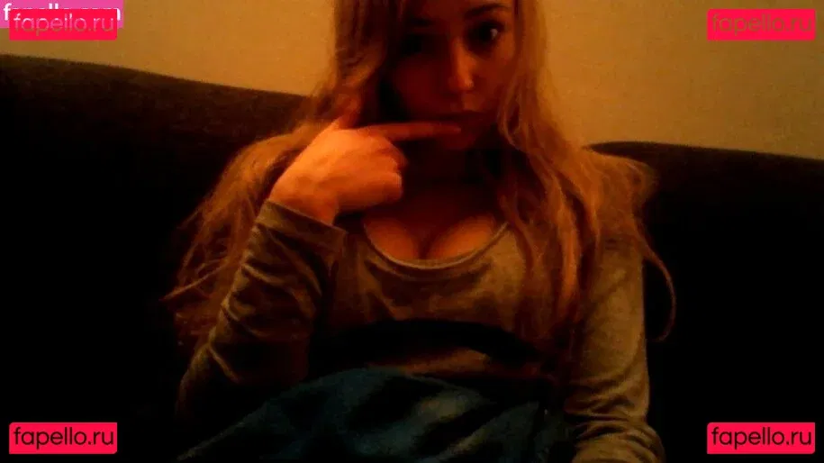 lauraa Onlyfans Photo Gallery 