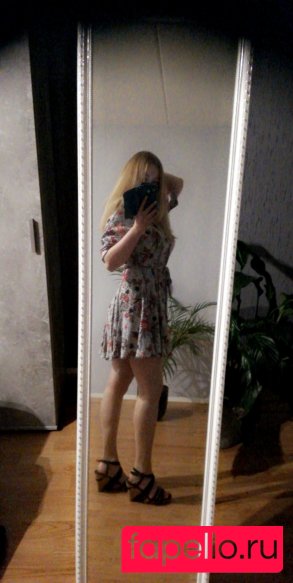 lauraa Nude Onlyfans Photo 45