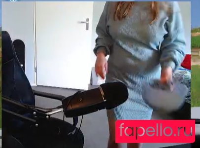 lauraa Nude Onlyfans Photo 26