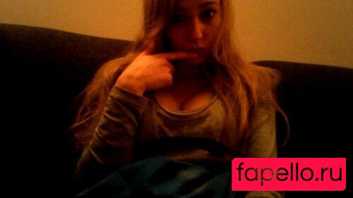 lauraa Nude Onlyfans Photo 20
