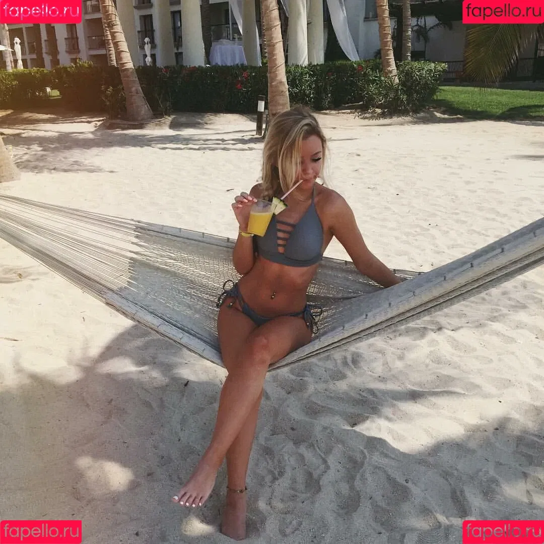 Ashlyn Sharp Onlyfans Photo Gallery 