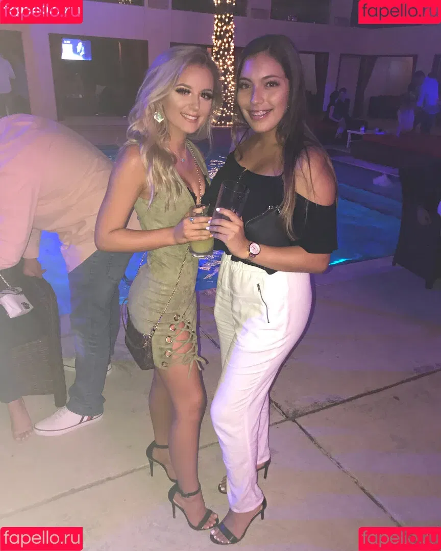 Ashlyn Sharp Onlyfans Photo Gallery 