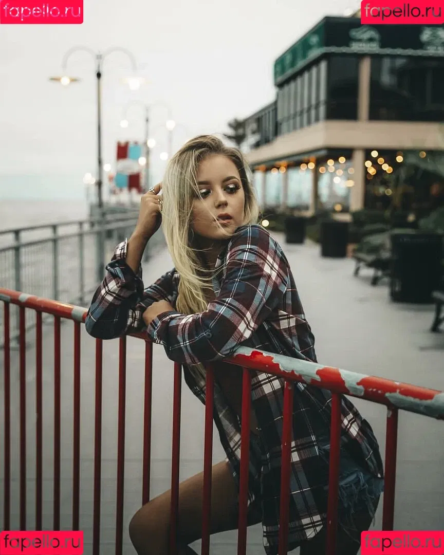 Ashlyn Sharp Onlyfans Photo Gallery 