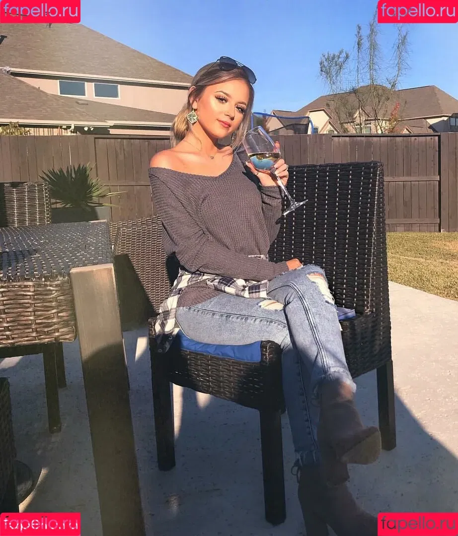 Ashlyn Sharp Onlyfans Photo Gallery 