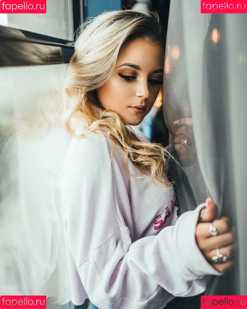 Ashlyn Sharp Onlyfans Photo Gallery 