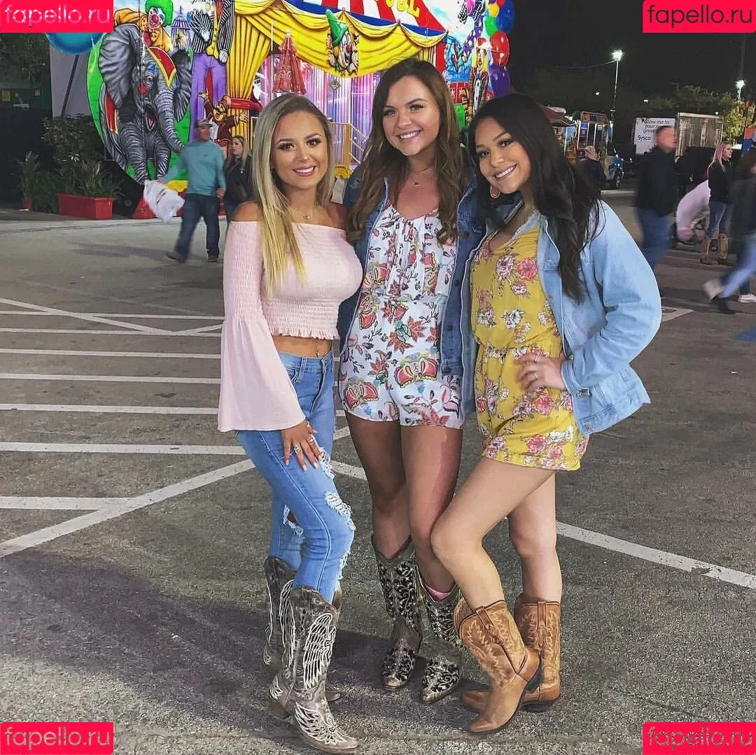 Ashlyn Sharp Onlyfans Photo Gallery 