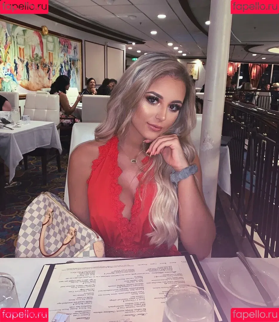Ashlyn Sharp Onlyfans Photo Gallery 