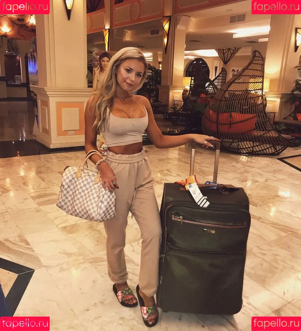 Ashlyn Sharp Onlyfans Photo Gallery 