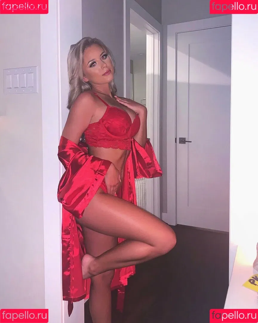 Ashlyn Sharp Onlyfans Photo Gallery 