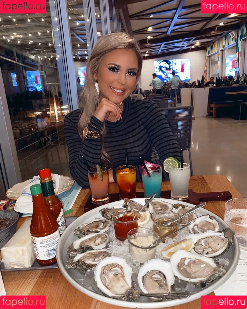 Ashlyn Sharp Onlyfans Photo Gallery 