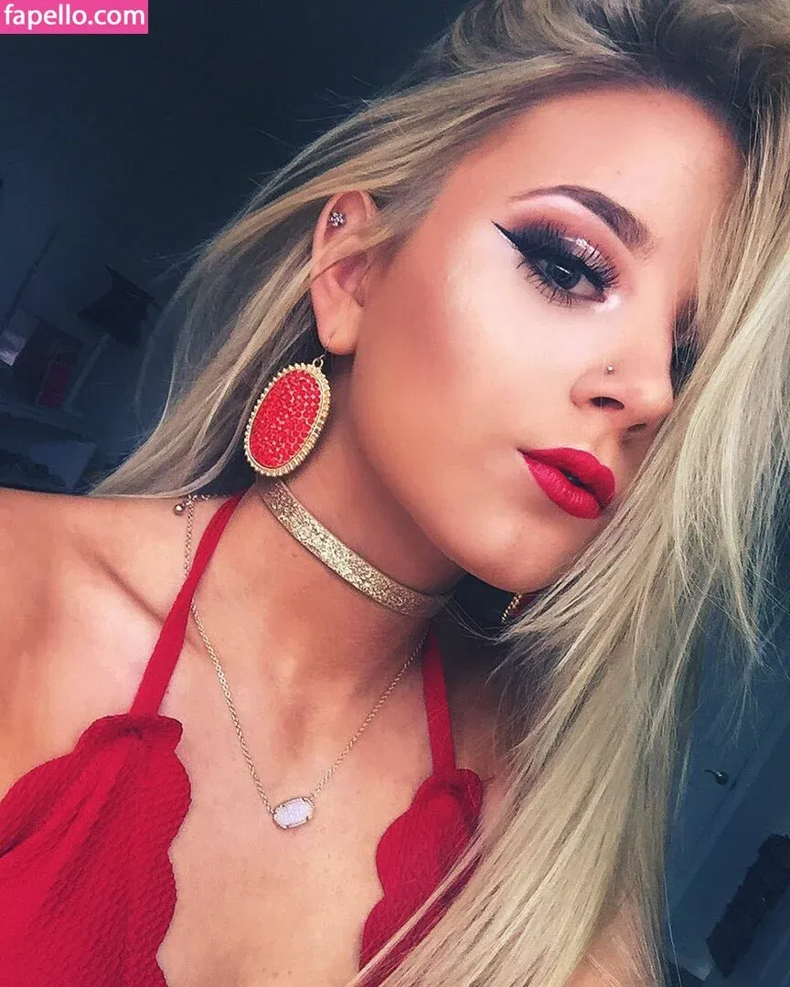 Ashlyn Sharp Onlyfans Photo Gallery 