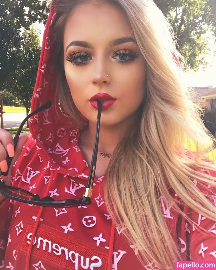 Ashlyn Sharp Onlyfans Photo Gallery 