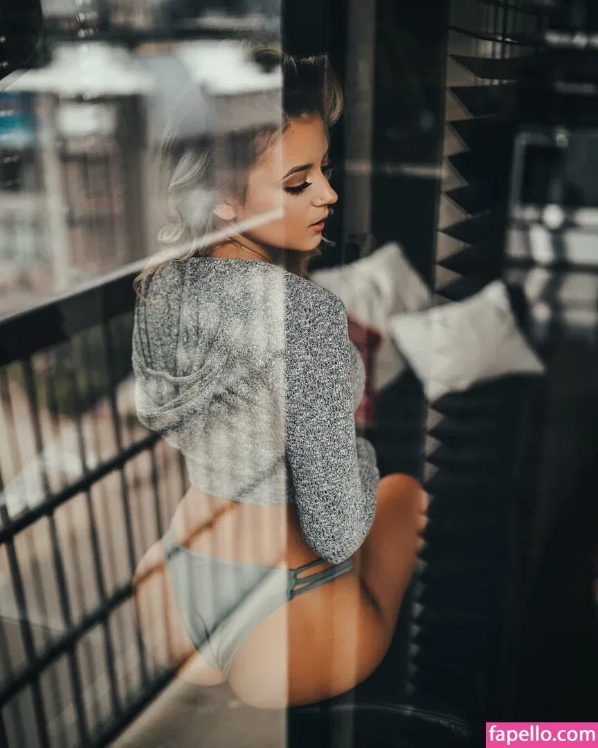 Ashlyn Sharp Onlyfans Photo Gallery 