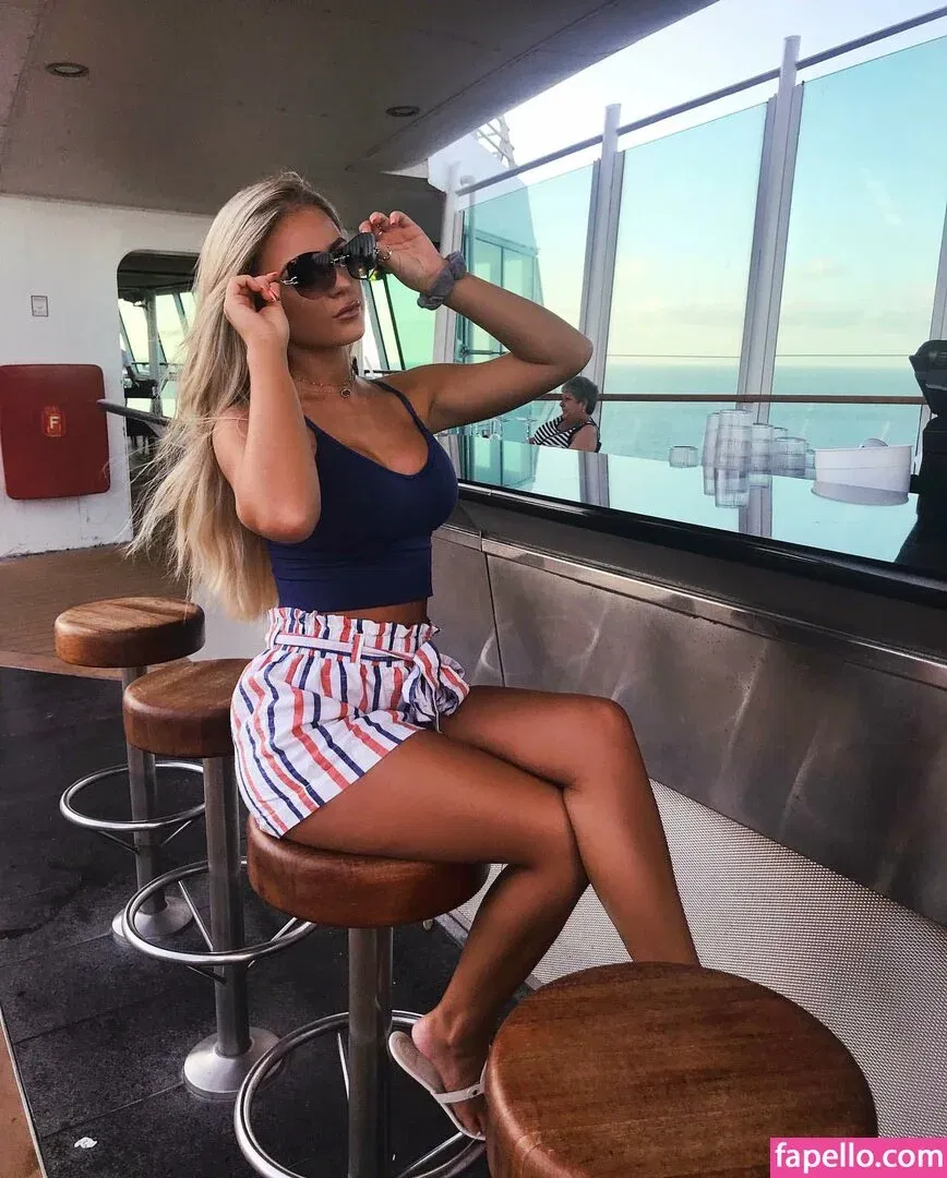 Ashlyn Sharp Onlyfans Photo Gallery 