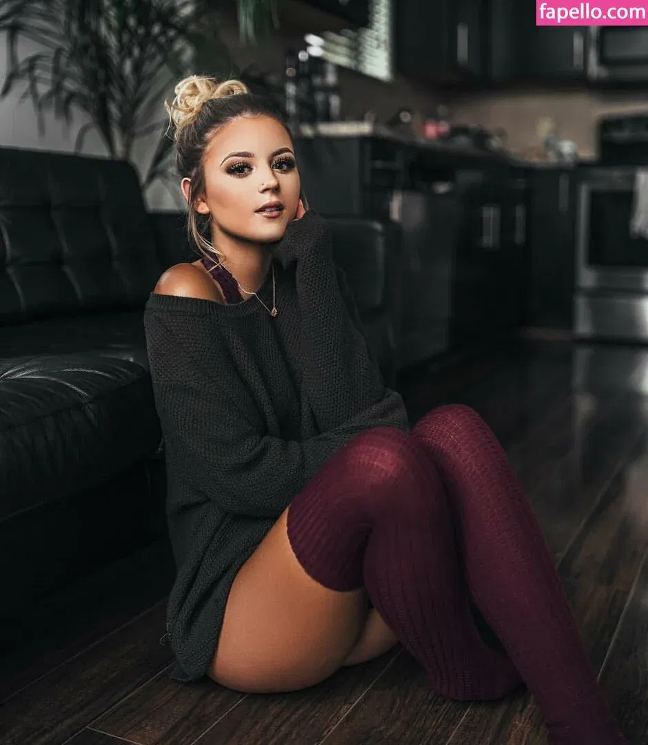 Ashlyn Sharp Onlyfans Photo Gallery 