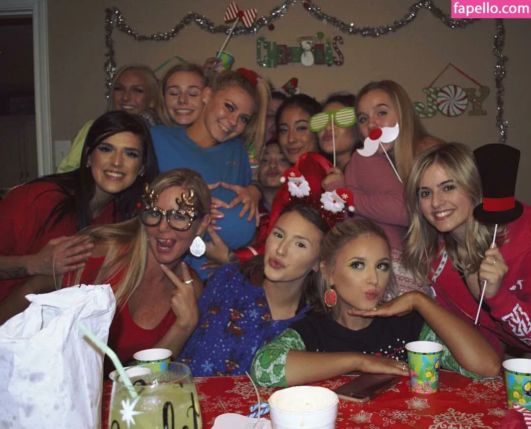 Ashlyn Sharp Onlyfans Photo Gallery 