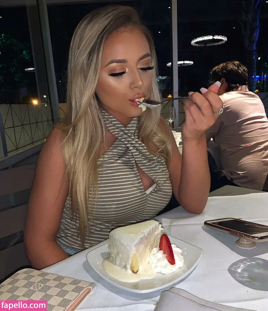 Ashlyn Sharp Onlyfans Photo Gallery 