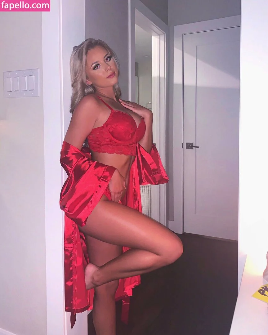 Ashlyn Sharp Onlyfans Photo Gallery 