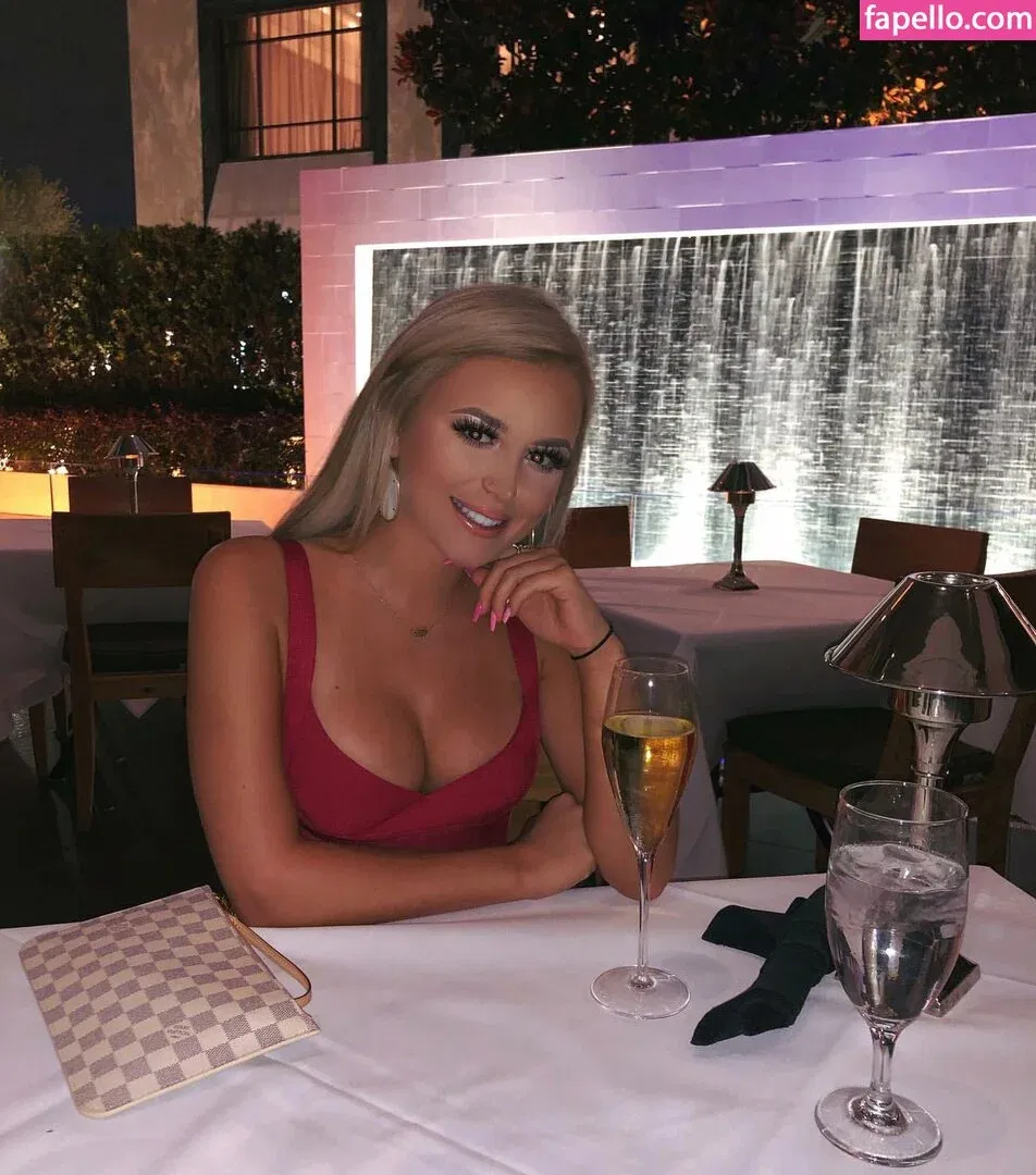 Ashlyn Sharp Onlyfans Photo Gallery 