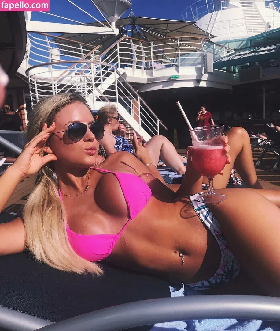 Ashlyn Sharp Onlyfans Photo Gallery 