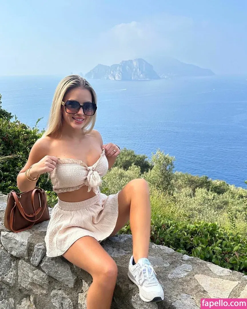 Ashlyn Sharp Onlyfans Photo Gallery 