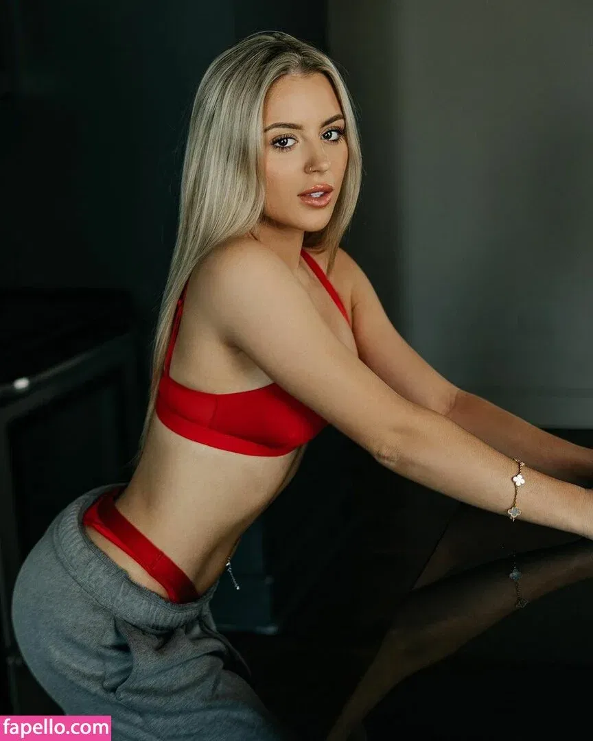 Ashlyn Sharp Onlyfans Photo Gallery 