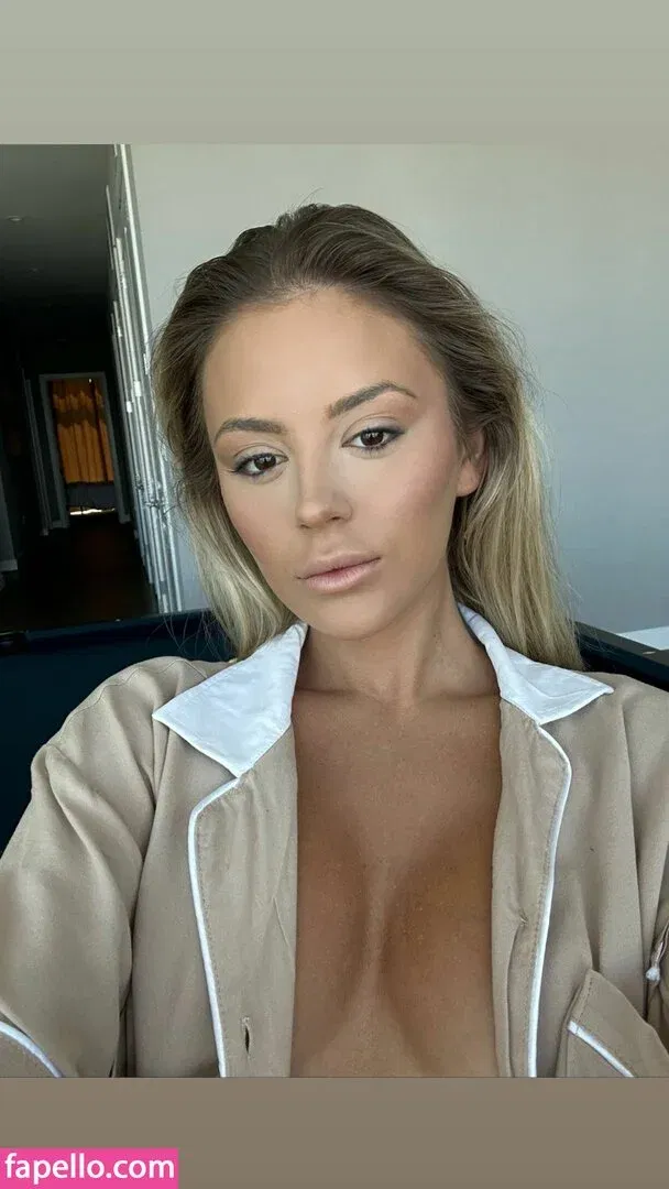 Ashlyn Sharp Onlyfans Photo Gallery 