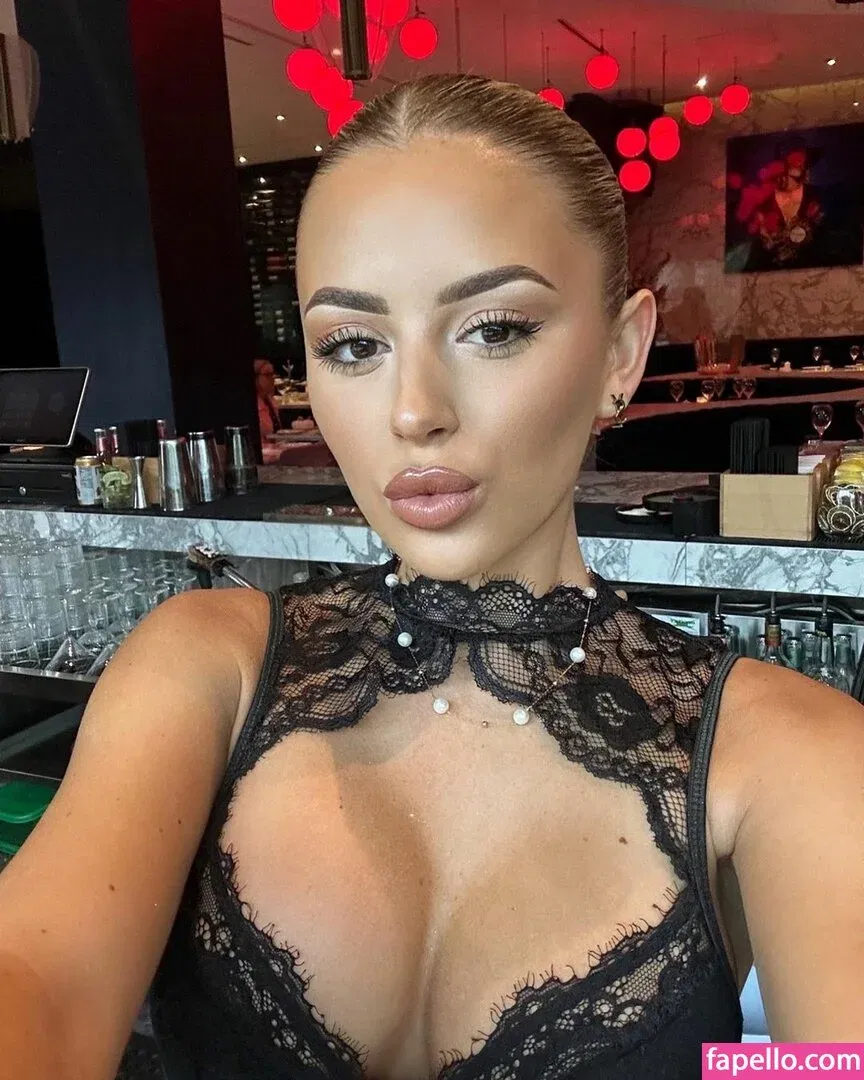 Ashlyn Sharp Onlyfans Photo Gallery 