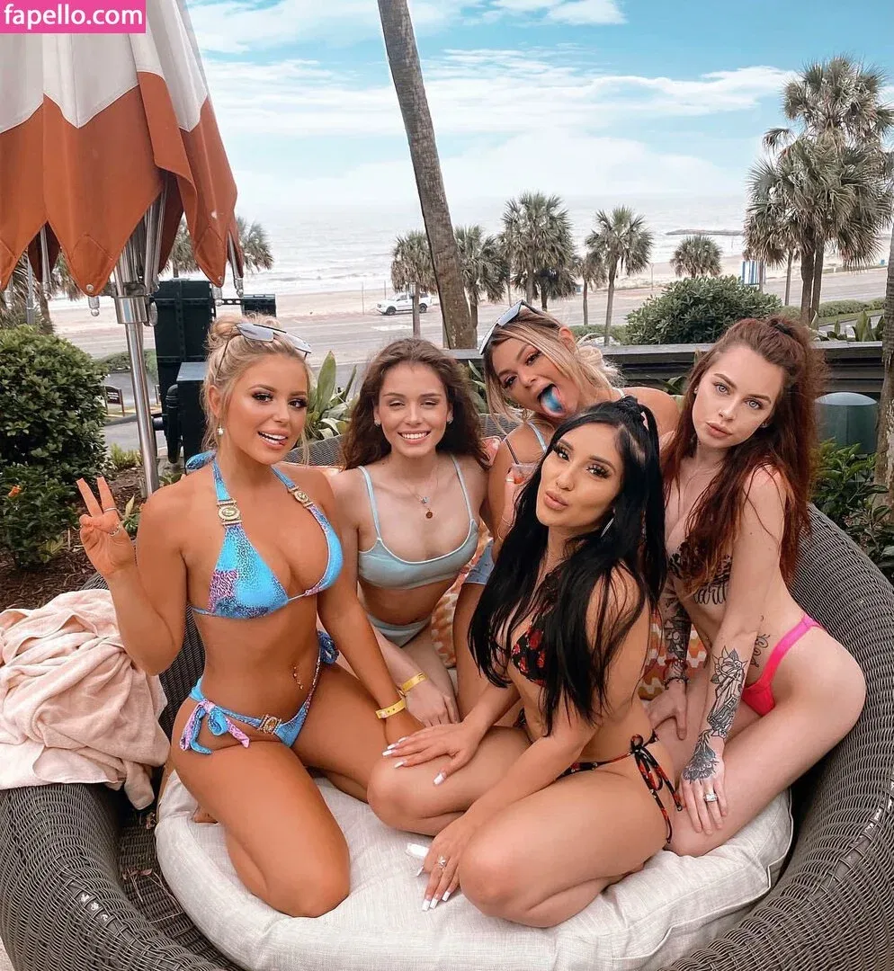 Ashlyn Sharp Onlyfans Photo Gallery 