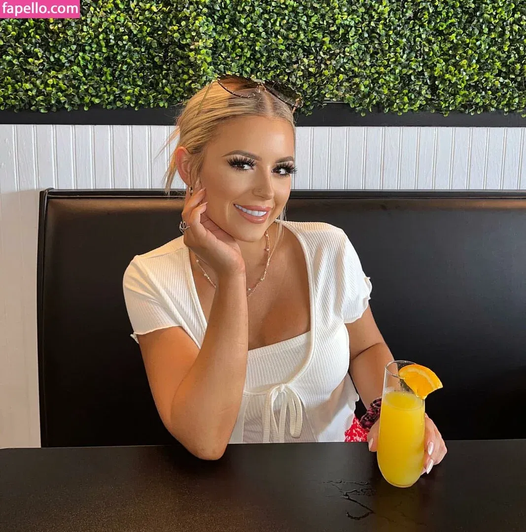 Ashlyn Sharp Onlyfans Photo Gallery 