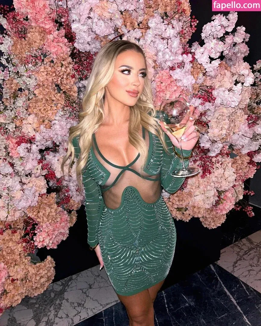 Ashlyn Sharp Onlyfans Photo Gallery 